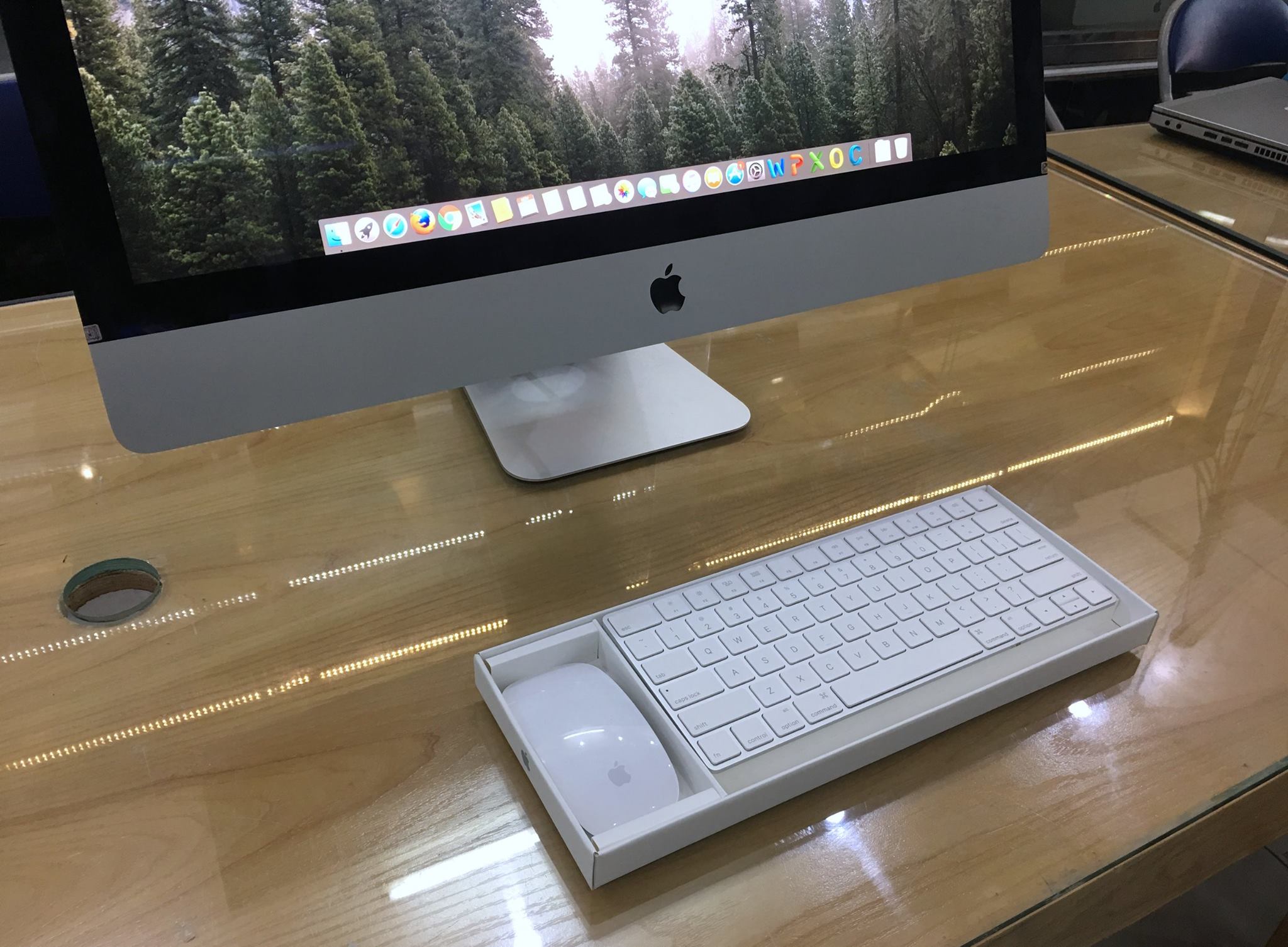 iMac 5K  MK462 -9.jpg